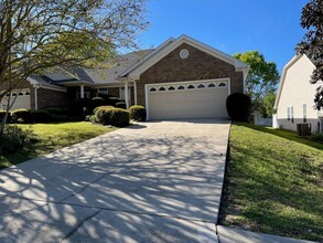 Building Photo - 1112 Landings Loop