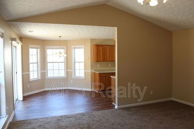 Building Photo - 100 Oak Hill Dr