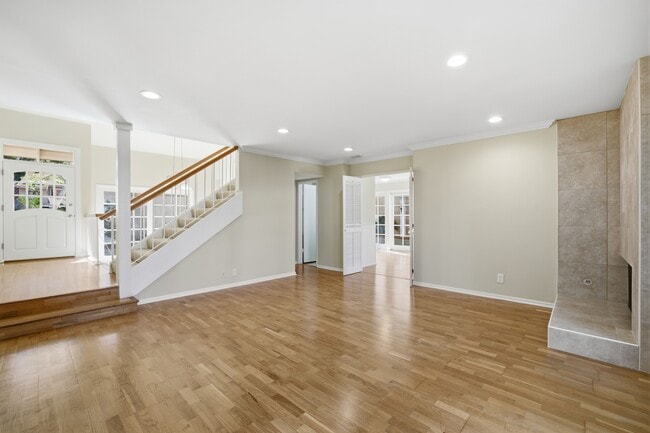 Photo - 508 Ventaja House