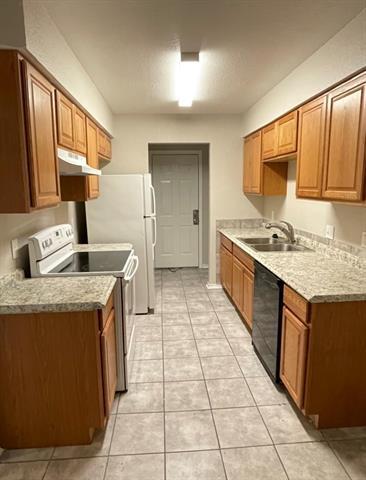 Building Photo - 6721 Loma Vista Dr