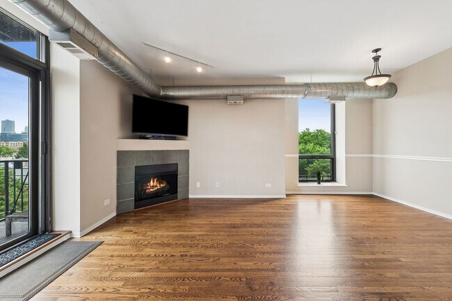 Foto del edificio - 811 S Lytle St