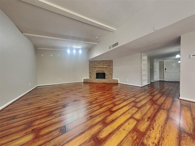 Building Photo - 2719 Quiet Bend Dr