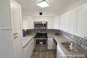 Primary Photo - 9441 Live Oak Pl