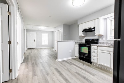 Building Photo - 32 Baird St