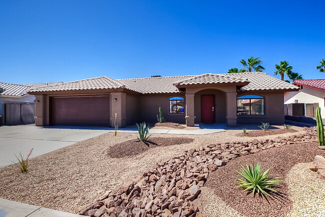 Foto del edificio - Beautiful 3-bedroom, 2-bath home in Yuma E...