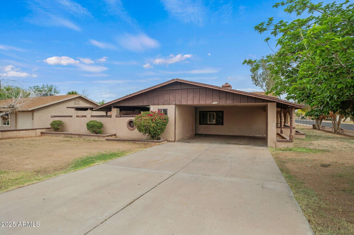Foto principal - 2534 E Randall Dr