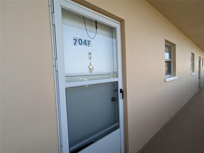 Foto del edificio - 4040 Ironwood Cir