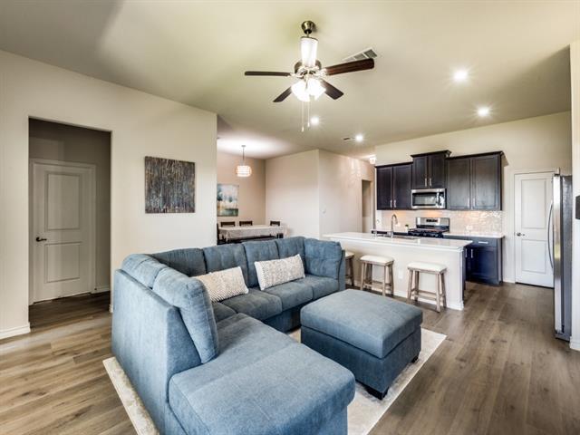 Building Photo - 10324 Fall Brk Dr