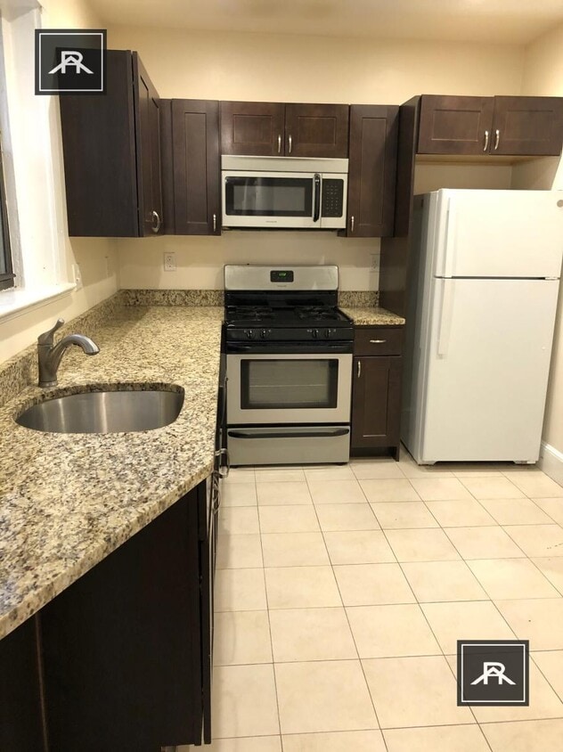 Primary Photo - 3 bedroom in Cambridge MA 02140