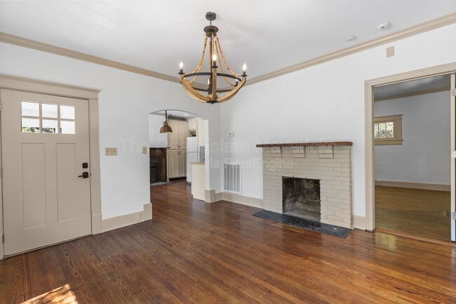 Building Photo - 819 Federal St