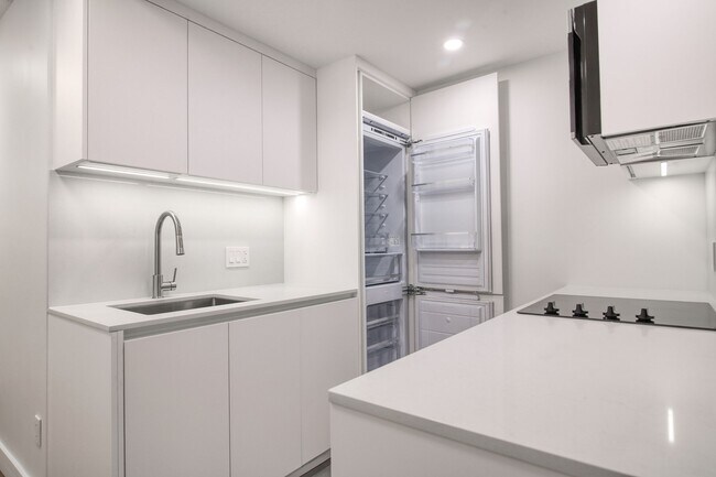 Photo du bâtiment - 2285 Rue St Mathieu