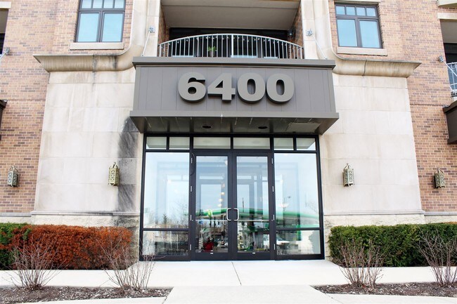 Foto del edificio - 6400 N Northwest Hwy