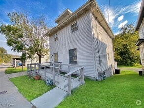 Building Photo - 626 Cove Rd