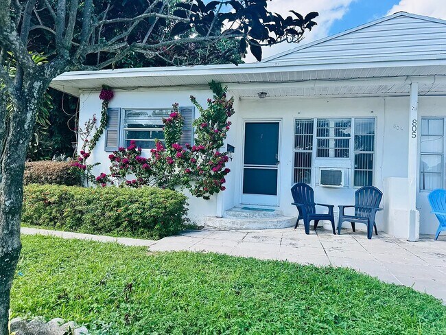 Foto del edificio - 805 SW 3rd St