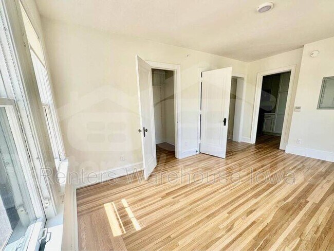 Foto del edificio - 2305 Grand Ave