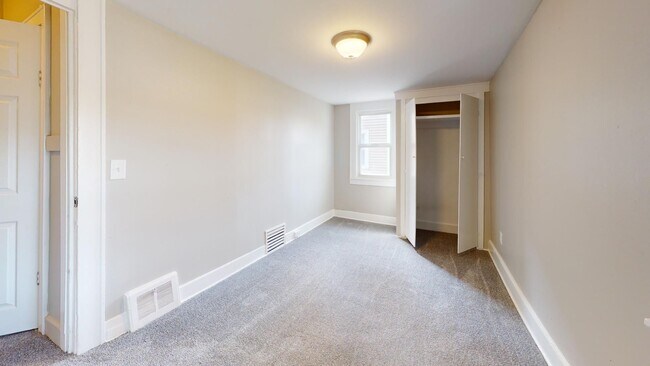 Foto del edificio - Brooklyn Centre Area - 3 Bedroom - Single ...
