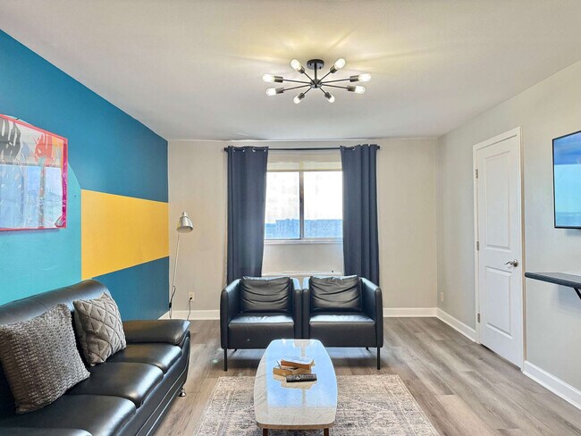 Building Photo - 215 Piedmont Ave NE