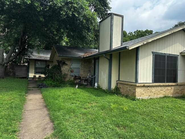 Foto del edificio - 8000 Clydesdale Dr