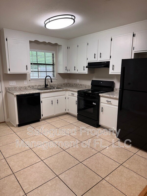 Foto del edificio - 4179 Ravenwood Dr