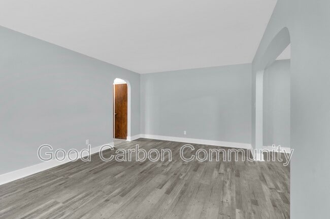 Building Photo - 29 Benwood Ave