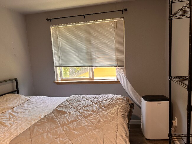 Foto del edificio - 8408 22nd Ave SW