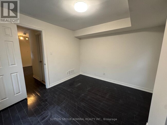 Photo du bâtiment - 180 Carlton St.