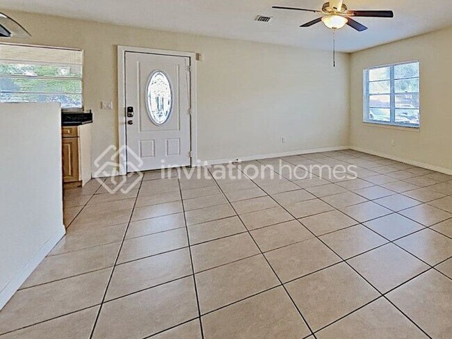 Building Photo - 7710 Brookside Ln