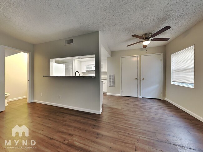 Building Photo - 5632 Birchmont Dr