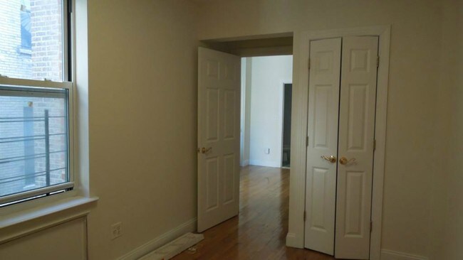 Building Photo - 309 W 83rd St