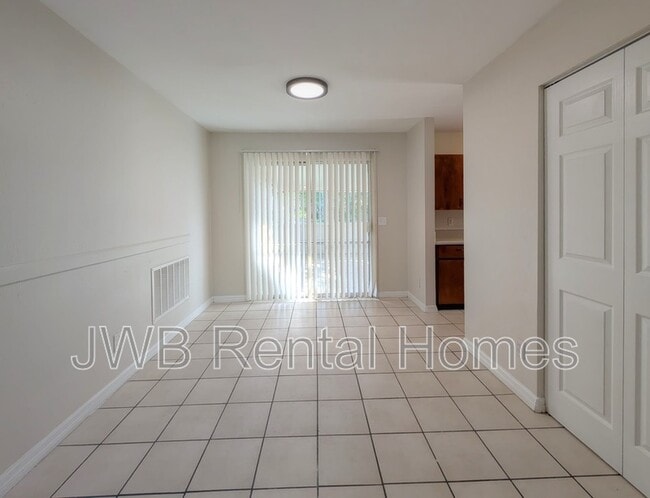 Foto del edificio - 7544 Impala Ln