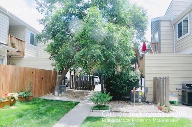 Foto del edificio - 6840 E Mississippi Ave