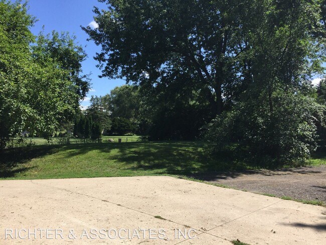 Building Photo - 3 br, 2 bath House - 20944 E TREBESH CIRCLE