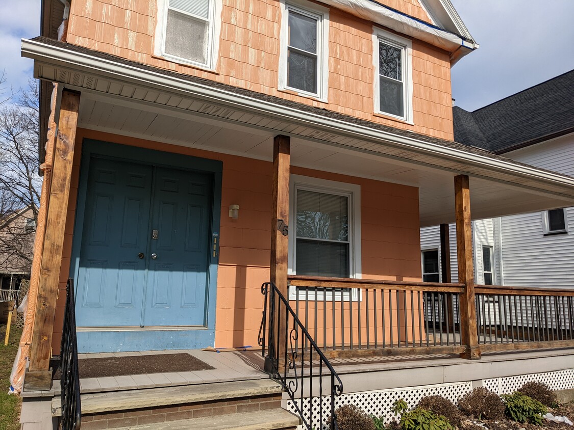 Front of House and porch - 75 Amherst St