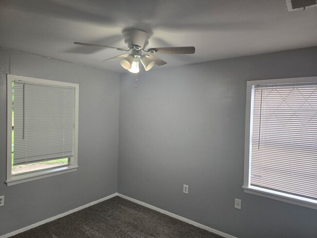 Building Photo - 204 Co Rd 2877