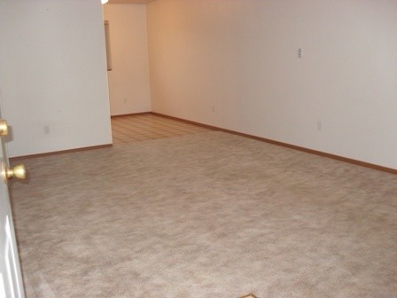 Building Photo - 16830 Stenerson Ln