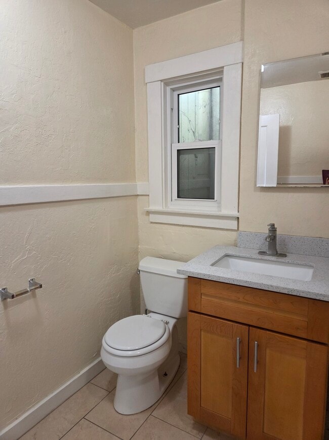 Building Photo - 139 S 22nd St