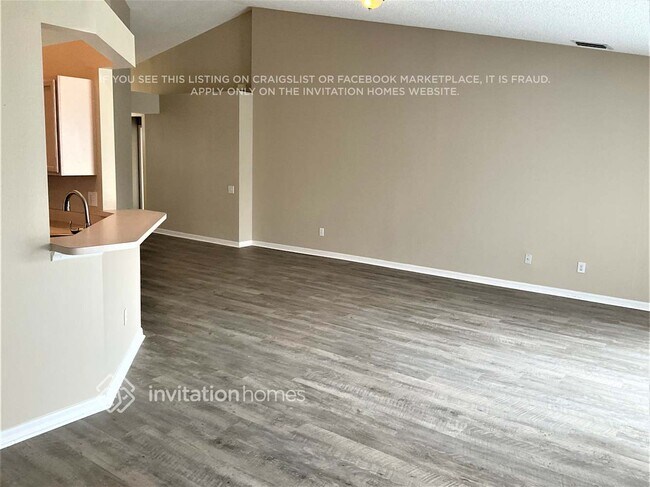 Building Photo - 319 Lookout Dr