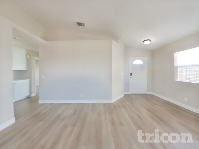 Foto del edificio - 12675 1st Ave