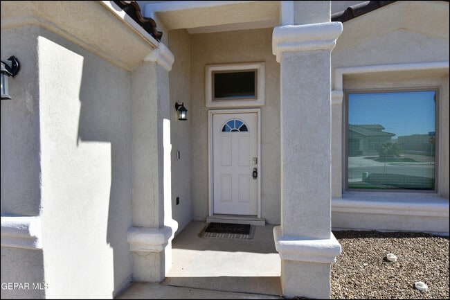 Building Photo - 644 Paseo Dulce Ave