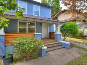 Building Photo - 64 N Gillette Ave