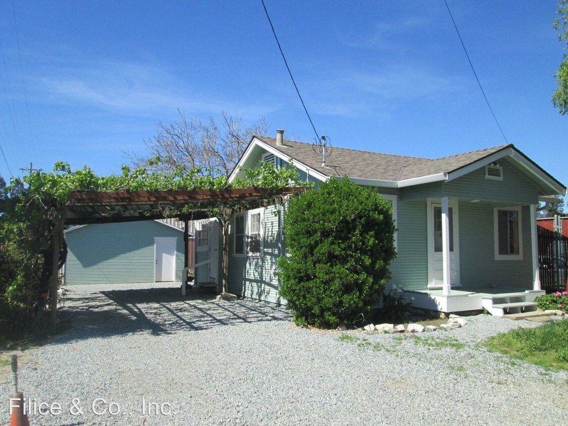 575 Las Animas Ave, Gilroy, CA 95020 Room for Rent in Gilroy, CA