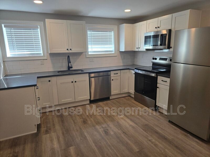 Photo - 707 Druid Park Lake Dr