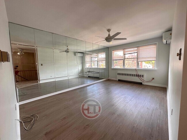 Foto del edificio - 1520 Kennellworth Pl