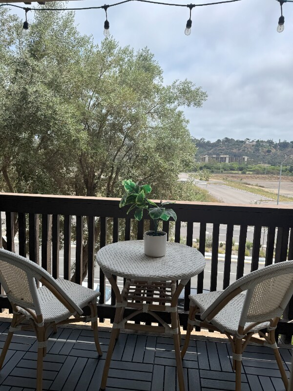 Foto principal - 6202 Friars Rd