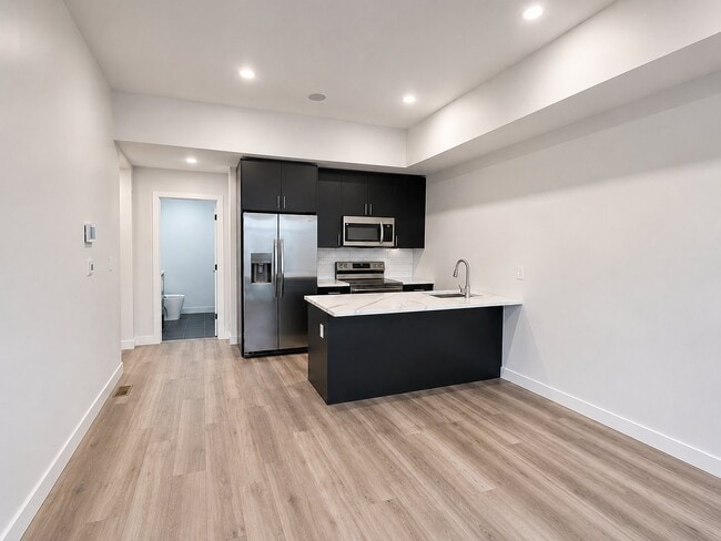 Building Photo - 2413 N 7th St