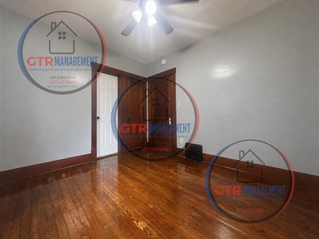 Foto del edificio - 6327-63233 N 33rd St