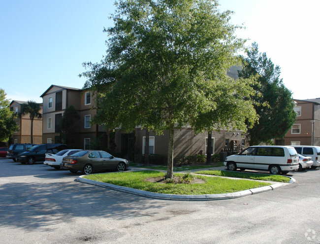 Building Photo - Huntington Reserve