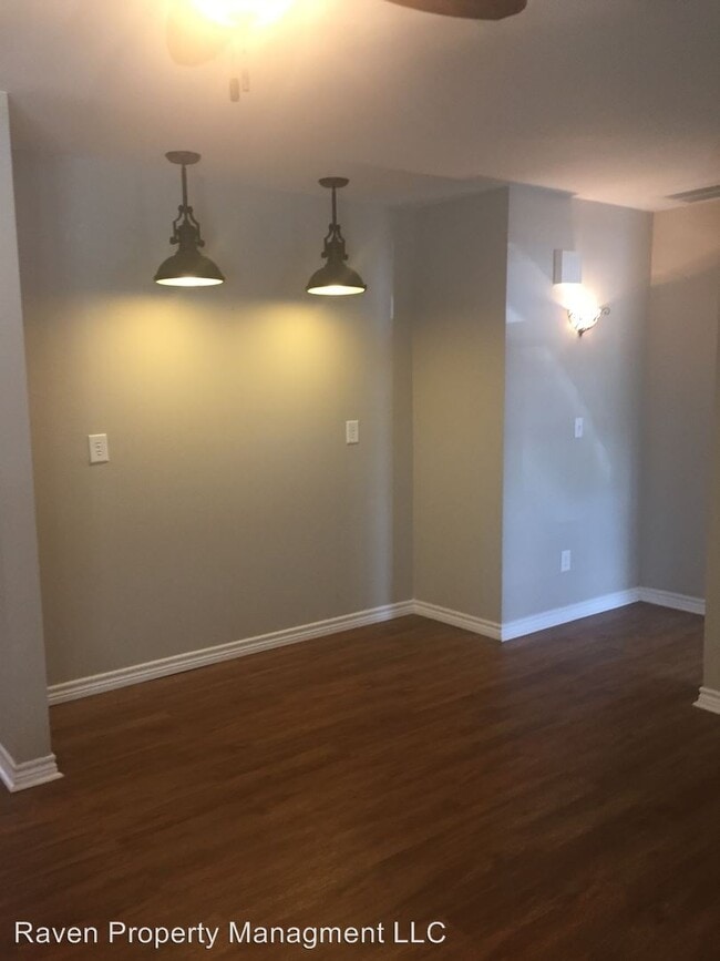 Building Photo - 3 br, 2 bath House - 310 Hidden Oaks