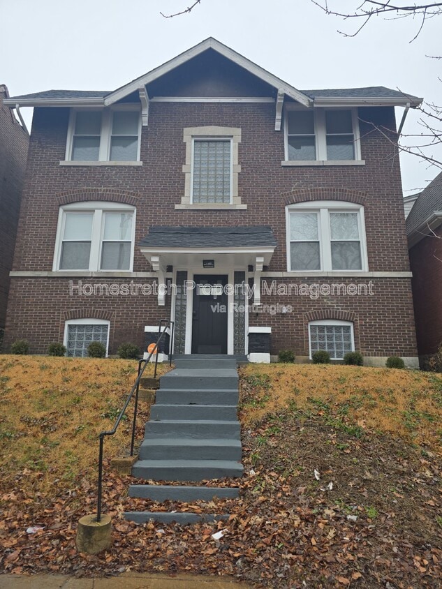 Foto principal - 3706 Meramec St