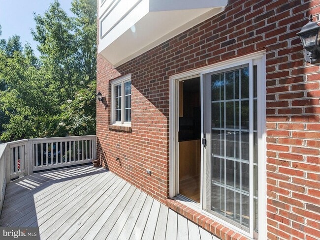 Building Photo - 8870 Ashgrove House Ln